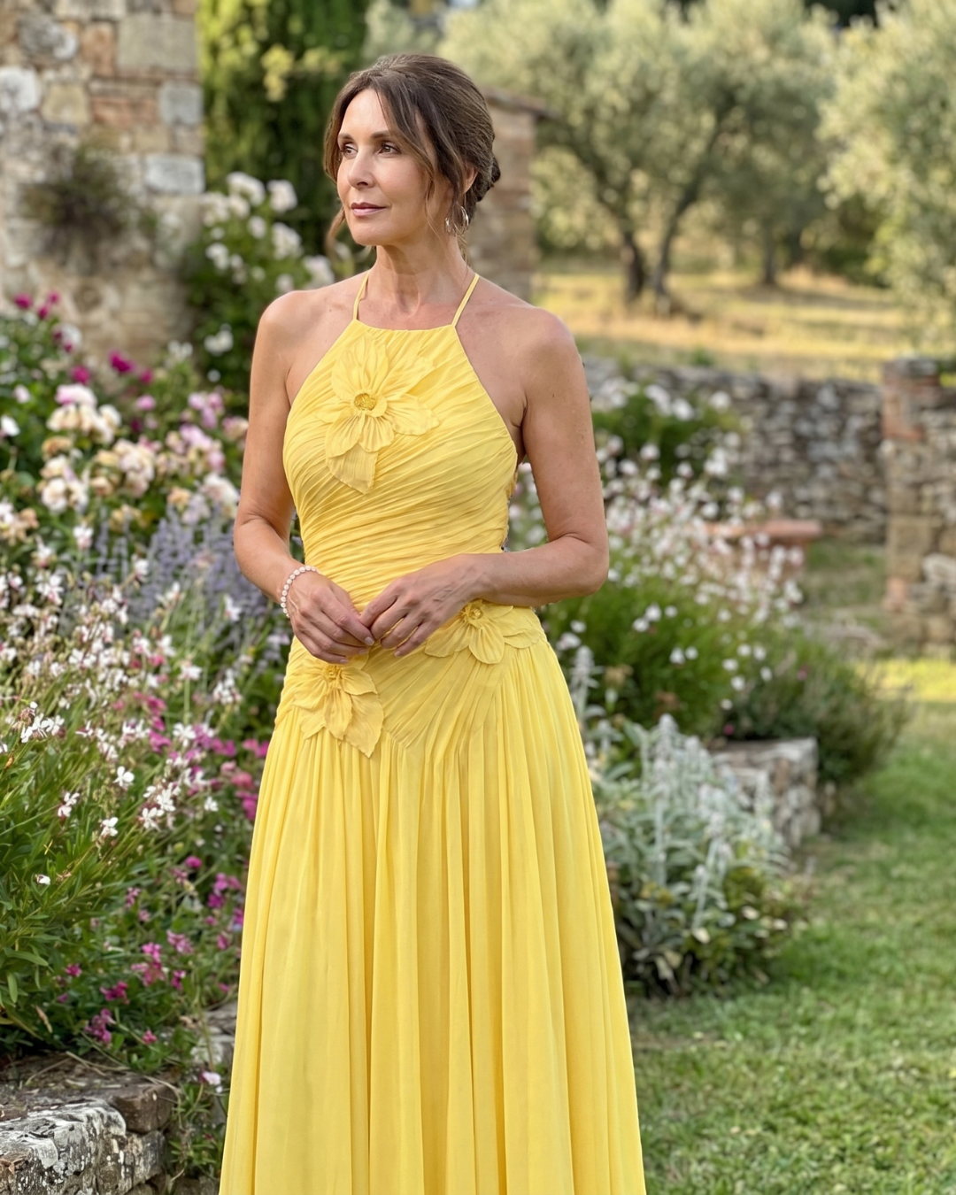 Stephene | Plissé Halter Nek Bloemdetail Maxi Jurk