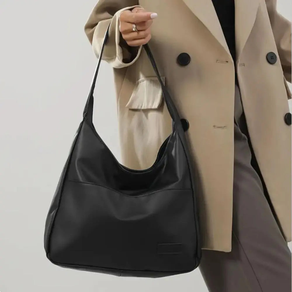 Gloria’s Everyday Luxury | Vintage Tas