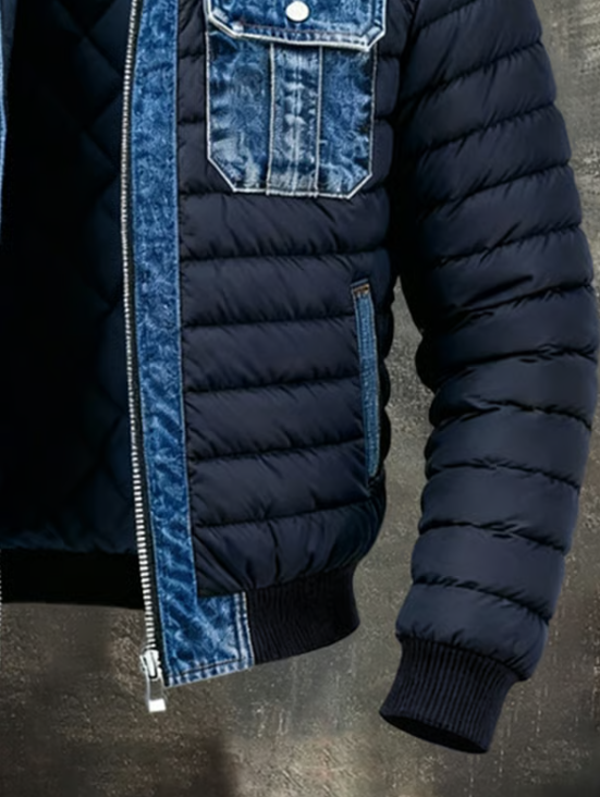PATRYK - GEWATTEERDE JAS MET FIJNE DETAILS IN DENIM
