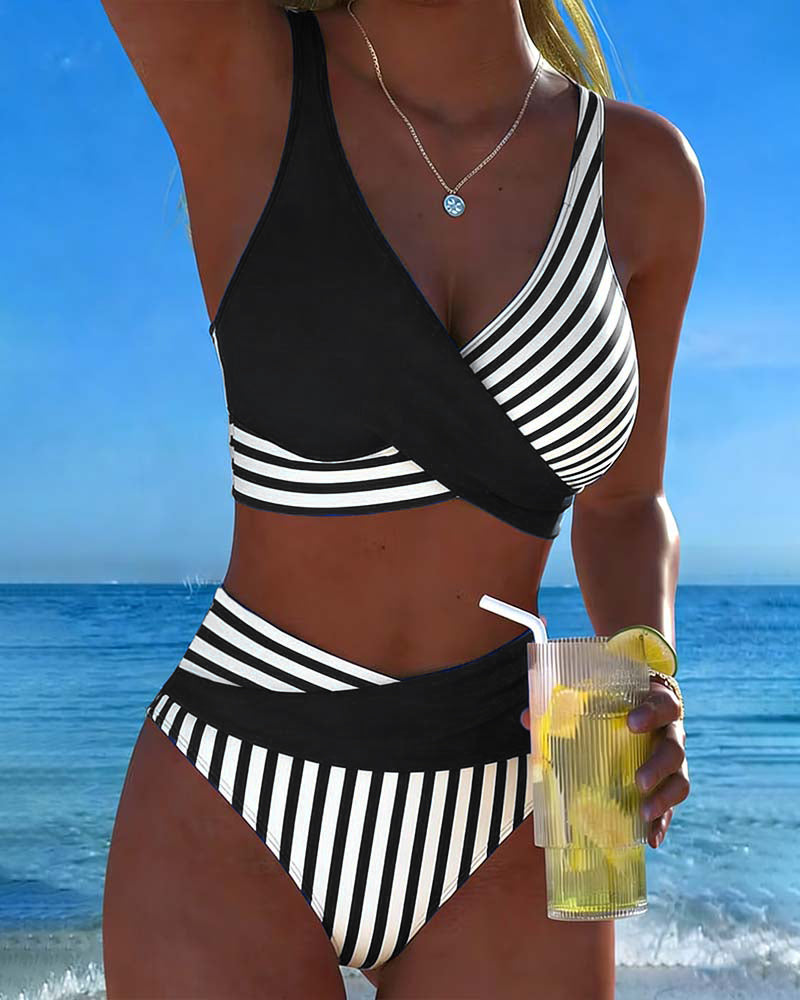 Bikini Kruisgestreept