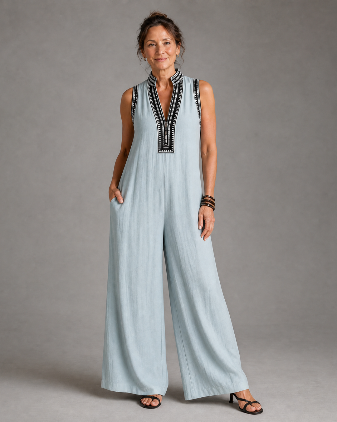 Velmira | Geborduurde V-hals Mouwloze Wijde Pijpen Jumpsuit