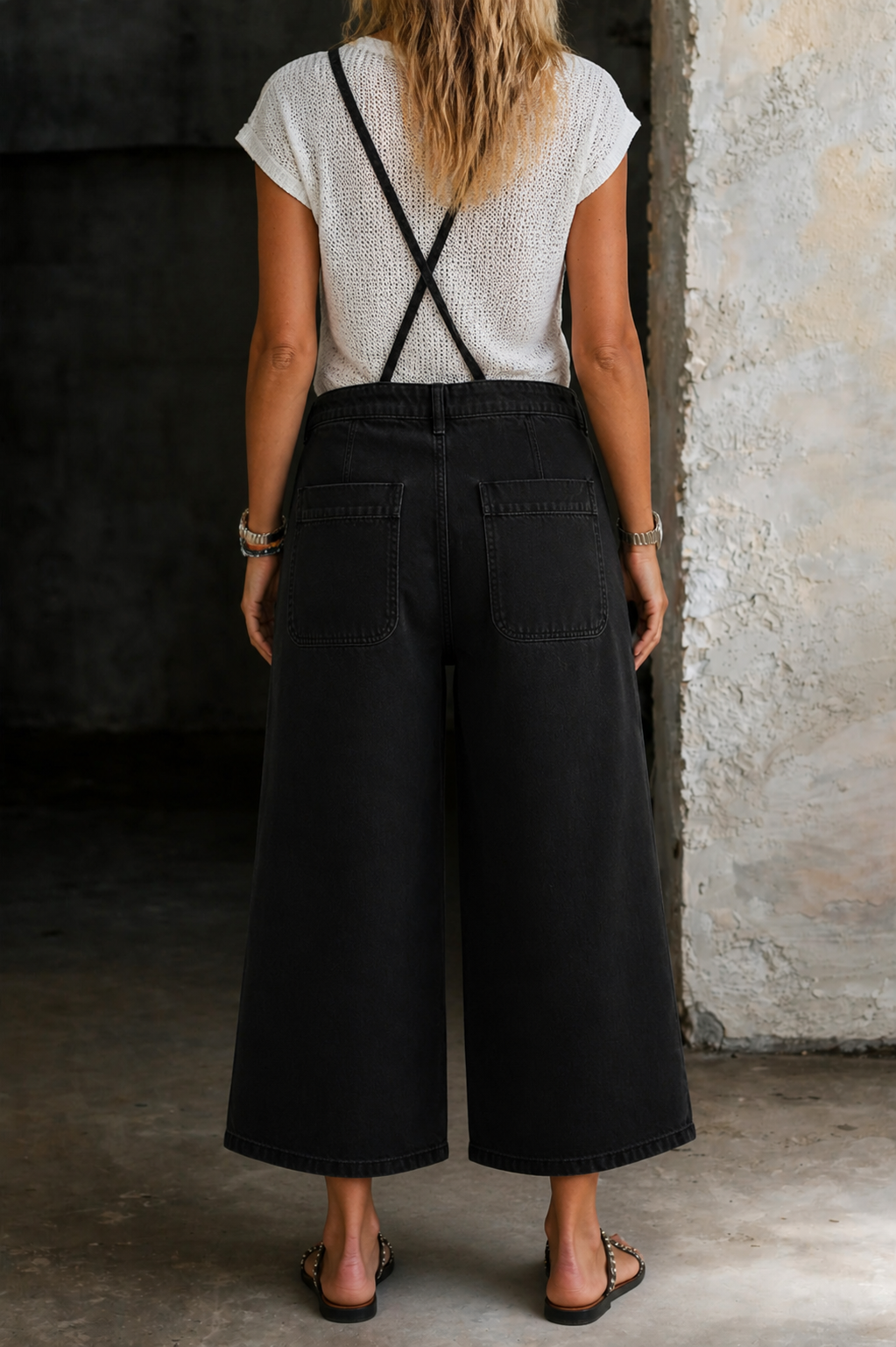 Elizabeth | Brede Pijpen Draagriem Jumpsuit